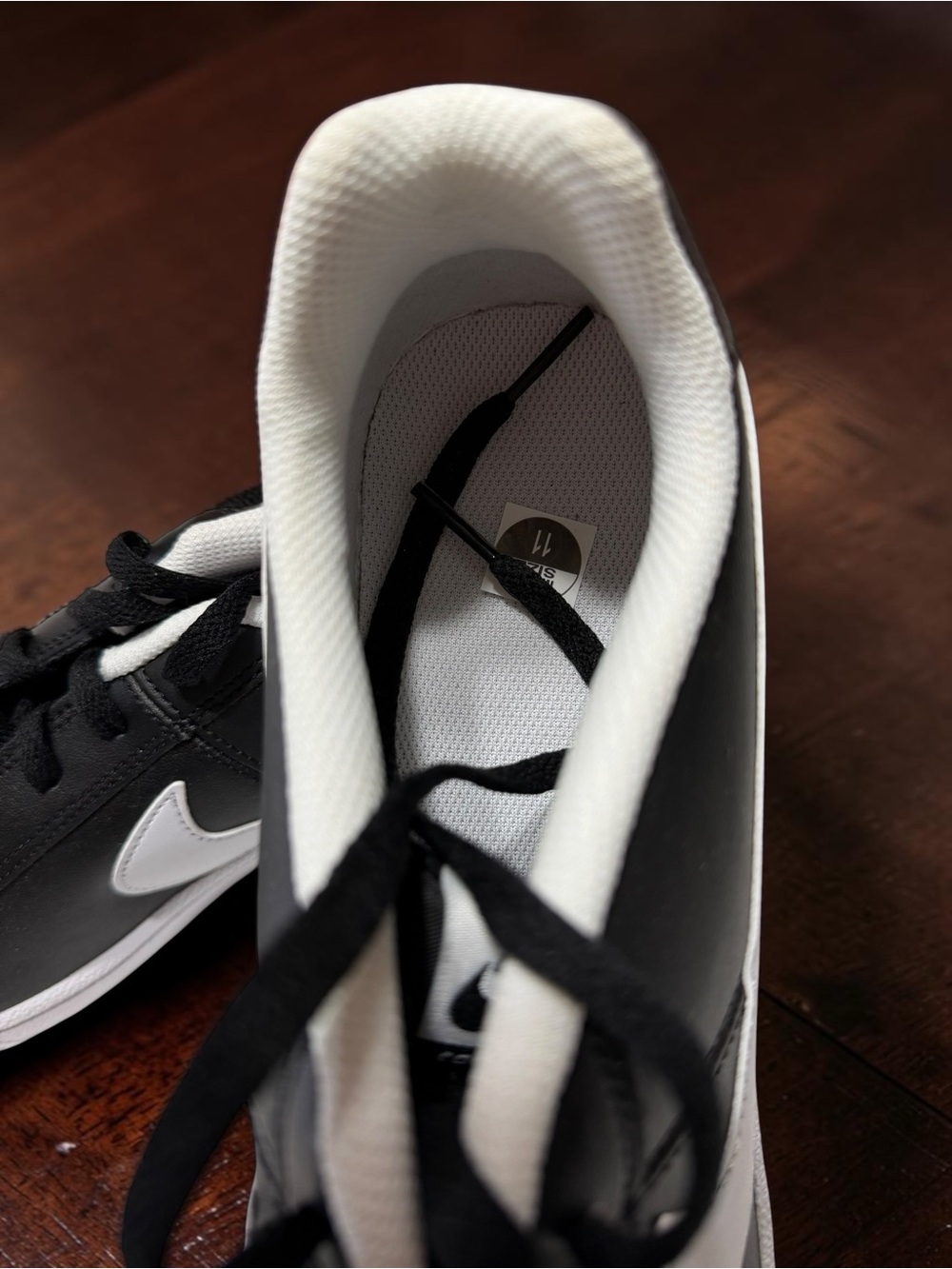 Nike Court Style Black White Sneakers Mens 11 Low Top Casual Shoes - Picture 5 of 7